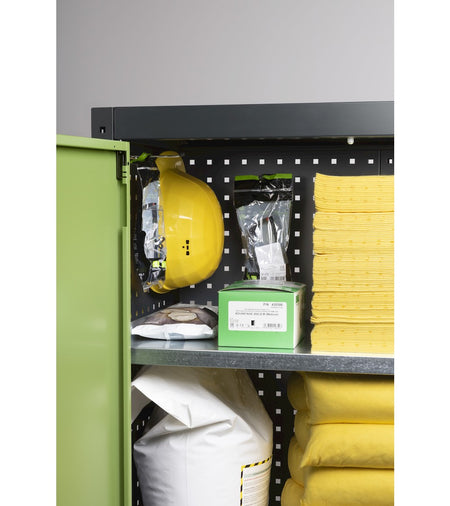 ARMADIO 391 PER FITOSANITARI E PESTICIDI - DIM. MM  L=944 P=540 A=1900