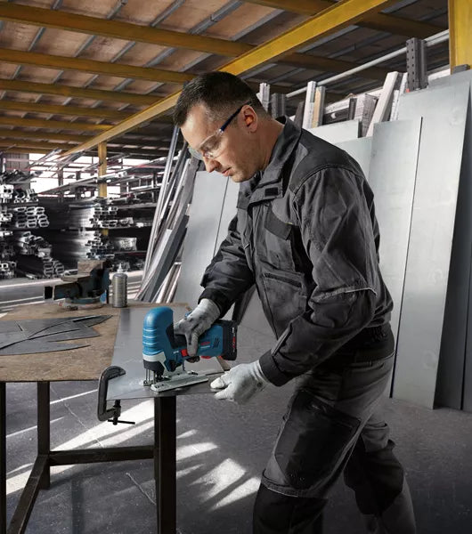 GST 18V-125 S Axialgriff Akku-Stichsäge