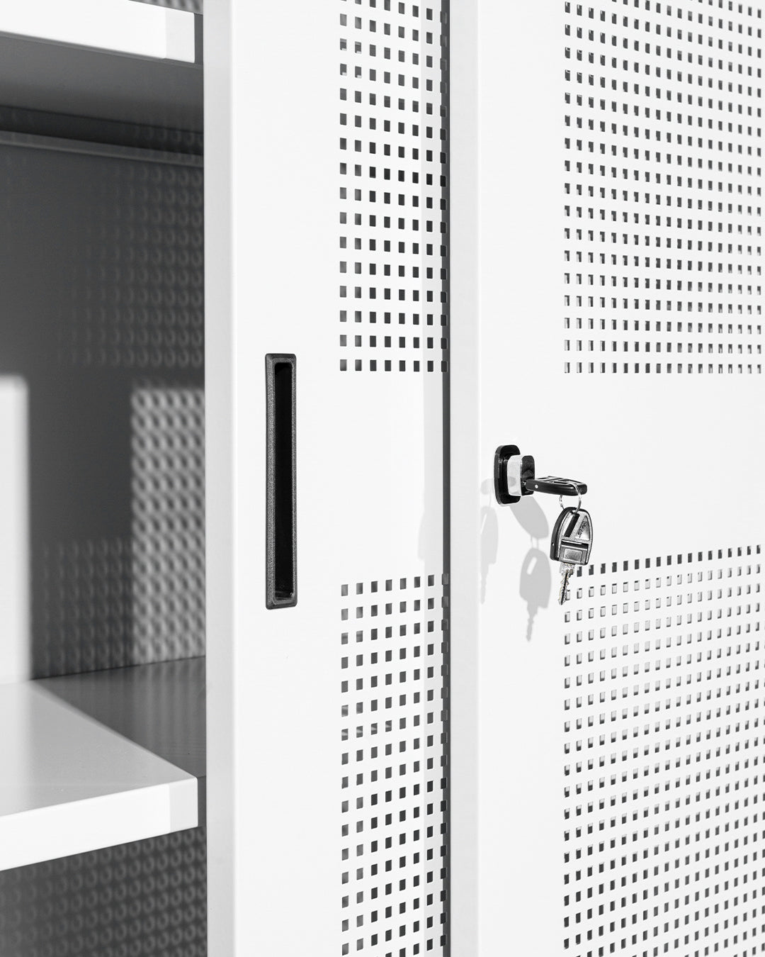 Armadio con porte a reti metalliche - 4/8 ripiani spostabili - bordi arrotondati - ante microforate