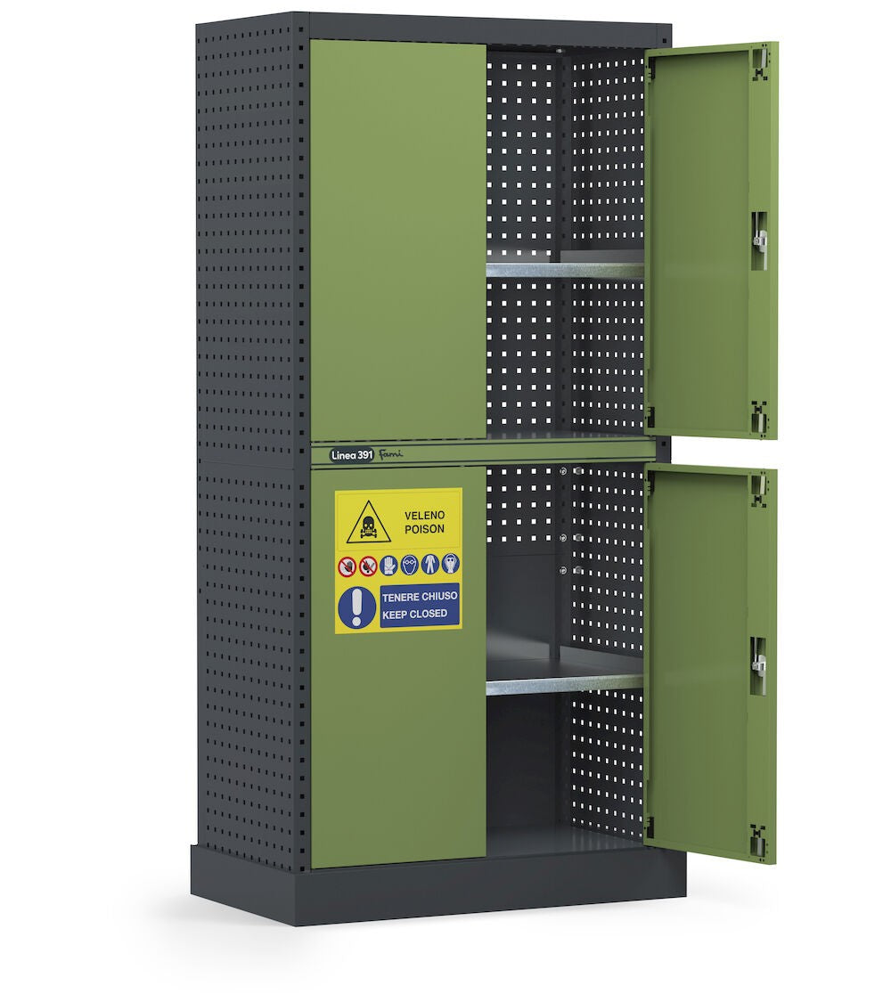 ARMADIO 391 PER FITOSANITARI E PESTICIDI - DIM. MM  L=944 P=540 A=1900