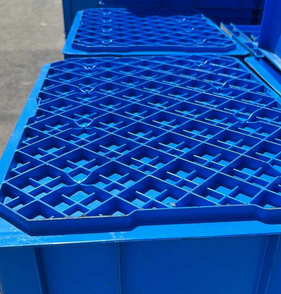 Used polypropylene container with reinforced bottom – 600x400x330 mm