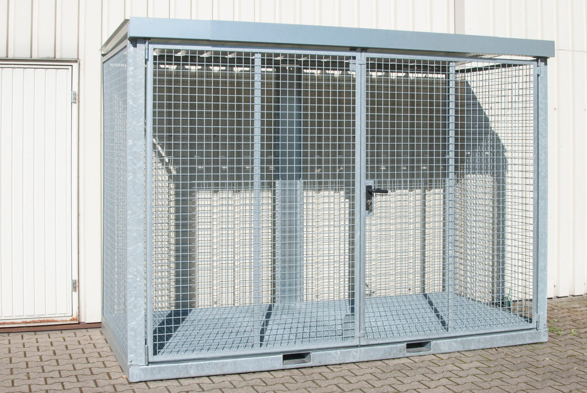 Contenitori per bombole di gas tipo GFC-E/G M4