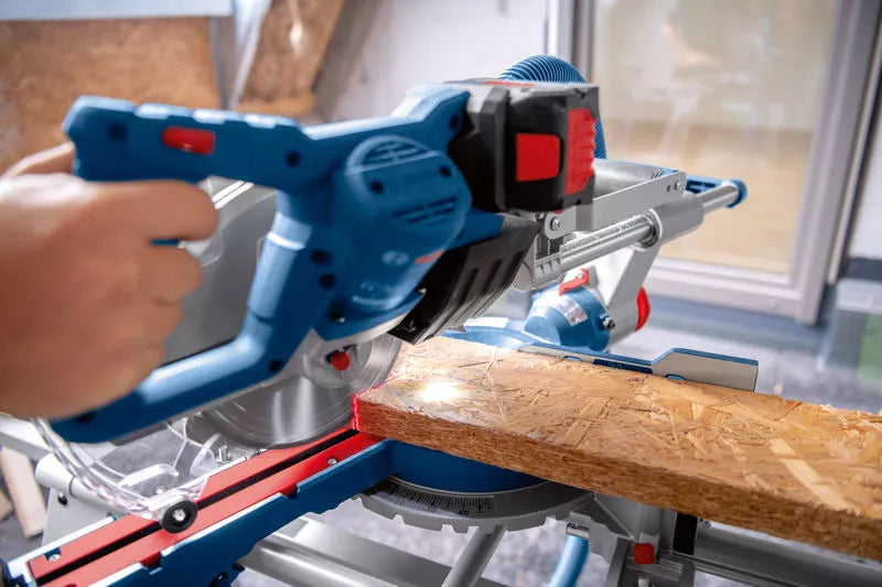 GCM 18V-216 D Troncatrice radiale a batteria BITURBO