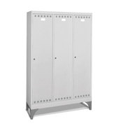 PERFOMAN02, Armadio spogliatoio in metallo a 3 scomparti con piedini
